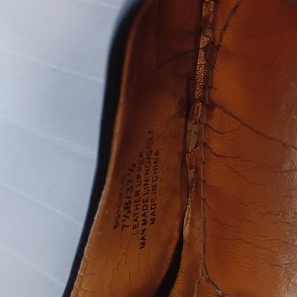 BCBGeneration "Cielo" Black Leather Pump- Sz. 7.5 - Picture 13 of 16